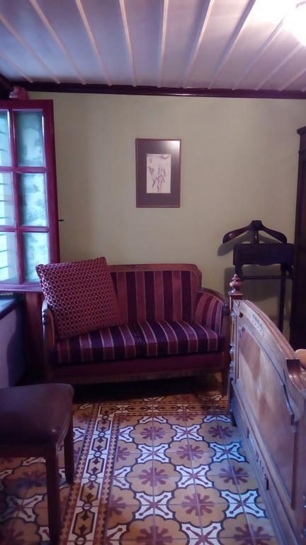 Art Deco Bed & Breakfast Bed & Breakfast Dikorfo Bagian luar foto